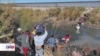 Miles de migrantes siguen llegando cada día a EEUU