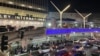美中航班增多：洛杉矶华裔家庭追寻团聚，跨越三年情感等待之旅
