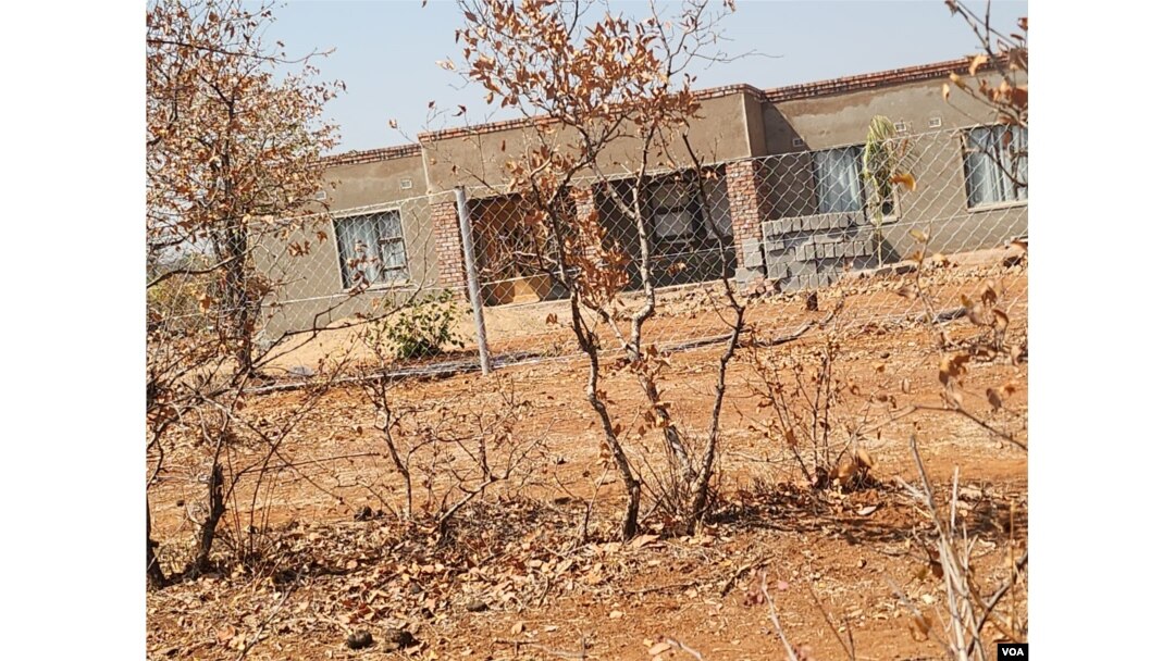 Umuzo owakhiwe okungekho ethethweni eInsuza, Matabeleland North