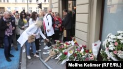 Nekoliko stotina građana okupilo se 28. maja 2023. u centru Sarajeva nakon što je u saobraćajnoj nesreći dvije noći ranije, 26. maja, usmrćena 25-godišnja ljekarka Azra Spahić, a još dvije osobe teško ozlijeđene.