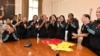 El presidente de Colombia, Gustavo Petro, recibió este miércoles a la selección de fútbol femenina en la residencia presidencial por su histórica participación en el Mundial de la FIFA de Australia y Nueva Zelanda, donde llegaron hasta cuartos de final. Las futbolistas y el cuerpo técnico recibieron la Orden de Boyacá, la mayor distinción del país.