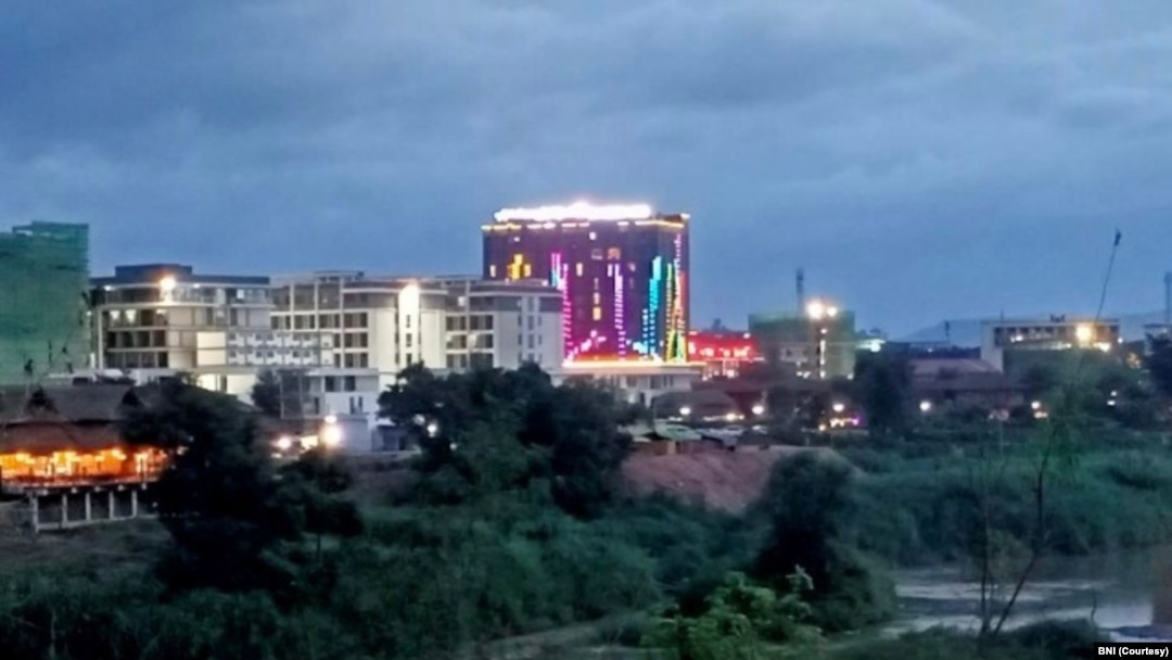 ရွှေကုက္ကိုလ်မြို့ကို ထိုင်းနိုင်ငံဘက်မှ လှမ်းမြင်ရပုံ (ဓာတ်ပုံ - BNI)