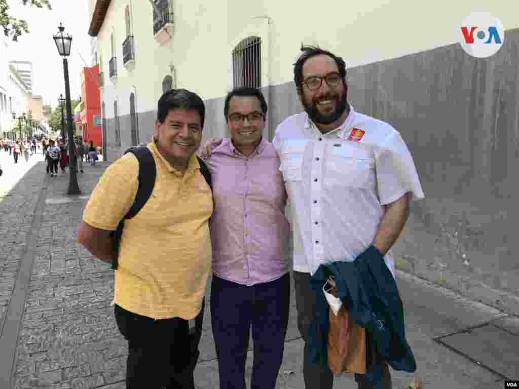 Juan Carlos Paredes, Francisco Cova y Leandro Rossi, integrantes de Reencontrarte Caracas. Febrero de 2022. Foto: Carolina Alcalde - VOA. 