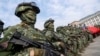 资料照：台湾士兵在高雄举行抗击中国军队入侵的军演。（2023年1月11日）