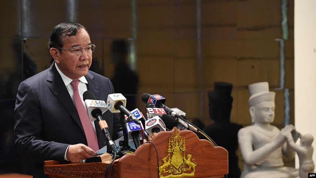 အာဆီယံ အထူးကိုယ်စားလှယ် - ကမ္ဘောဒီးယားနိုင်ငံခြားရေးဝန်ကြီး Prak Sokhonn 
