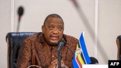 Uhuru Kenyatta wahoze ari Perezida wa Kenya ni we muhuza mu biganiro by'Abanyekongo