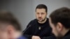 Владимир Зеленский проводит рабочее совещание. 
