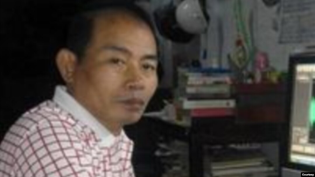 VOA မြန်မာပိုင်းအစီအစဉ်ရဲ့ မွန်အမျိုးသားသတင်းထောက် နိုင်ကွန်းအိန် (နိုင်ကွန်းအိန် ဖေ့စ်ဘုတ်)
