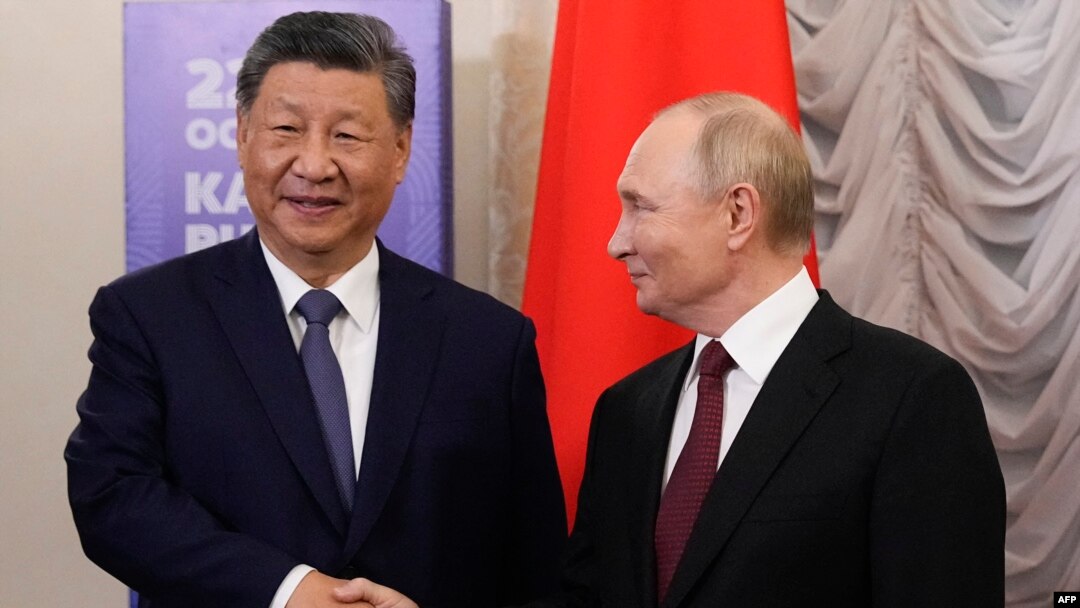 ཞིས་ཅིན་ཕིང་དང་ཕུ་ཊིན།