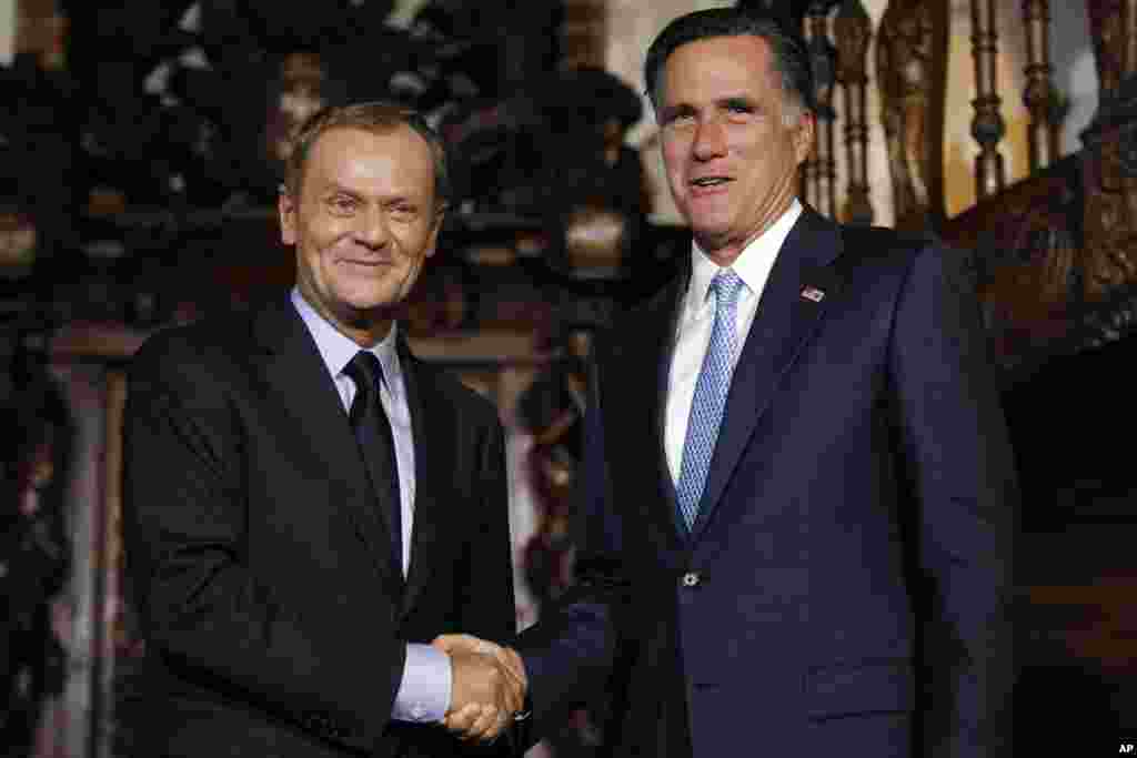 Romney meets with Poland's Prime Minister Donald Tusk in Gdansk, July 30, 2012.