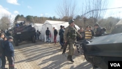 Xwepêşandina Êzîdiyan li Kampa Amedê.