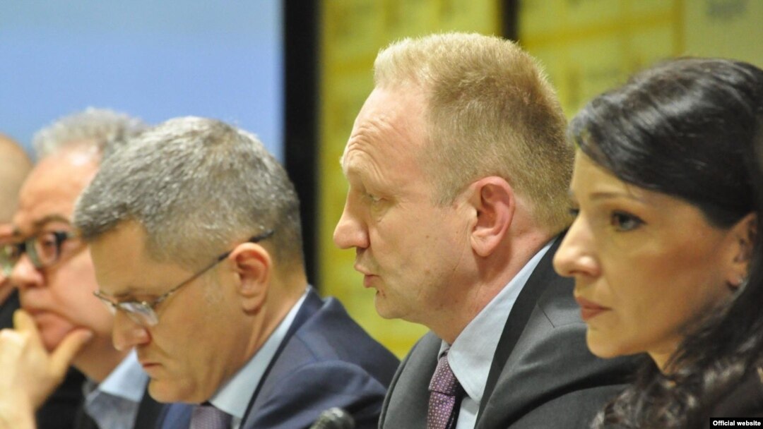 Lideri opozicionih stranaka koje su formirale savez za zajednički nastup na predstojećim izborima, na konferenciji za štampu u Medijacentru, u Beogradu, 26. novembra 2021. (Foto: Medijacentar Beograd)