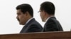 El presidente de Venezuela, Nicolás Maduro (izquierda) condecoró al canciller Jorge Arreaza por su desempeño en la OEA.