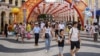 资料照片: 2023年10月3日黄金周期间中国游客在澳门