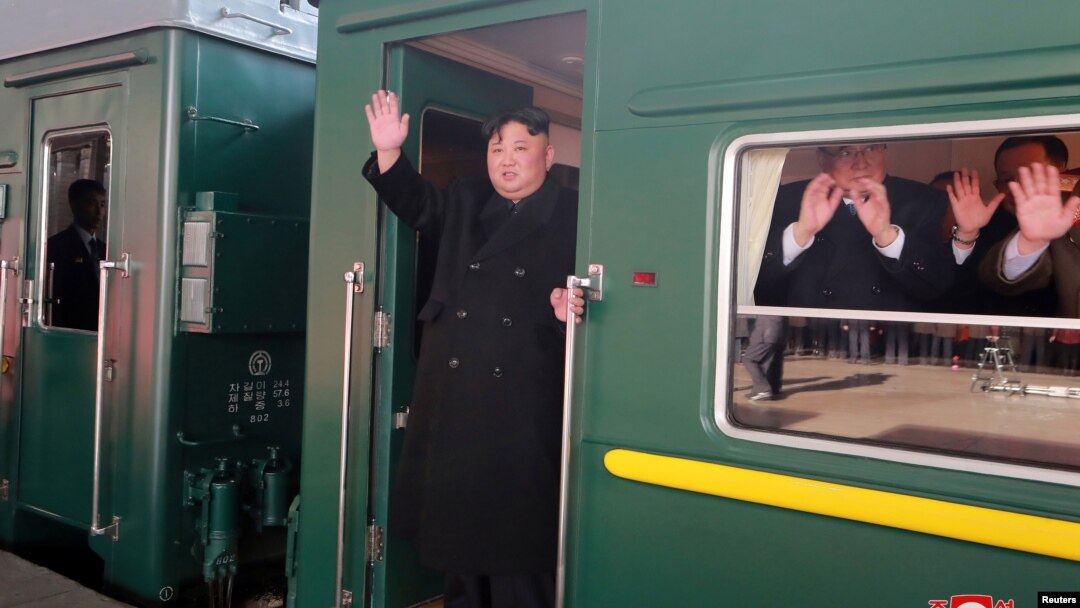 北韓領導人金正恩2019年2月23日在平壤乘坐火車前往河內參加與美國總統特朗普舉行的首腦峰會