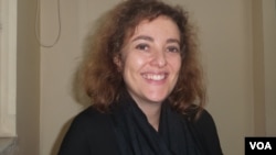 Dr.Annyssa Bellal. 