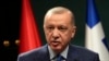 Turski predsednik Rečep Tajip Erdogan govori tokom zajedničke konferencije za štampu sa grčkim premijerom Kirijakosom Micotakisom, u Ankari, Turska, 13. maja 2024.