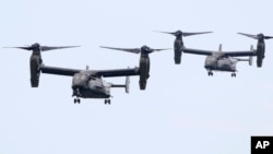 Los nuevos helicópteros MV-22 "Osprey" que por primera vez vuelan dando apoyo a un despliegue presidencial.