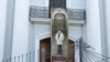 Imagen del doctor José Gregorio Hernández en la Iglesia Nuestra Señora de la Candelaria, Caracas, donde reposan sus restos, durante la celebración de la beatificación del médico venezolano. Abril 30, 2021.