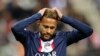 Neymar se lleva las manos a la cabeza durante un partido de liga entre su equipo, el PSG, y el Reims, el 8 de octubre de 2022.