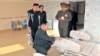 지난 6일 북한 김정은 국방위원회 제1위원장이 평양 문수지구의 아동병원 건설현장을 돌아보고 있다.