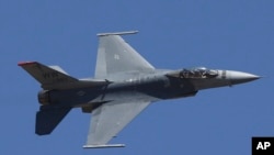 F-16
