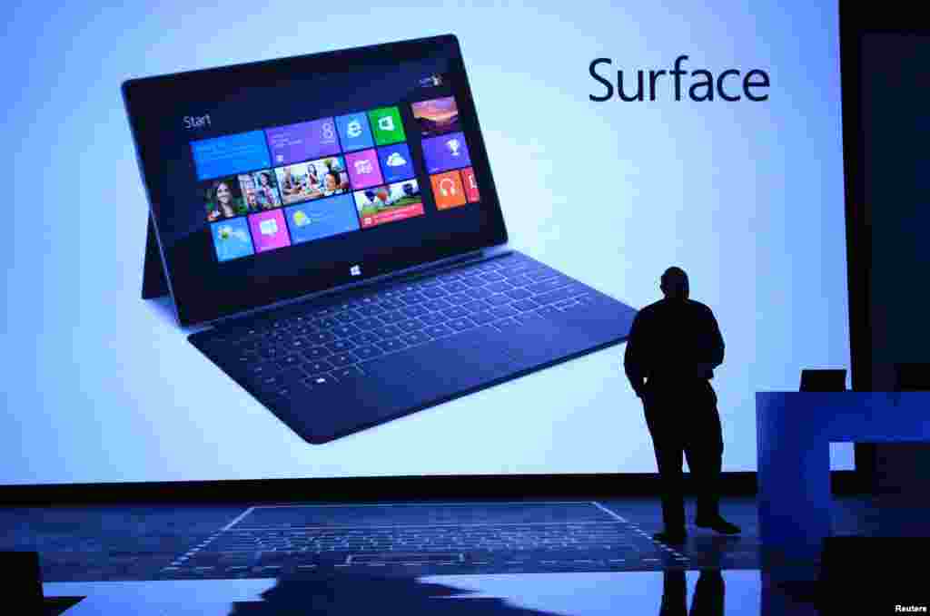 El director ejecutivo de Microsoft ha presentado a "Surface" en un evento en el que se había convocado a los medios sin avisar de lo que se trataba.