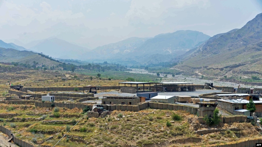 Afganistan'ın Nangarhar vilayetinde bulunan ve geçmişte ABD'ye ait olan bu askeri üs, artık Afganistan'ın kontrolunda.