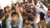سابق وزیر اعظم نواز شریف کو جمعے کو احتساب عدالت لایا گیا۔ 
