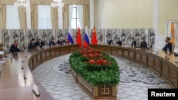 რუსეთის და ჩინეთის პრეზიდენტების, ვლადიმირ პუტინისა და სი ძინპინის შეხვედრა, სამარკანდი, უზბეკეთი.